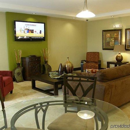 La Jagu Inn & Suites Winnfield Beltér fotó